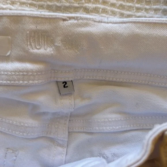 Kut from the Kloth white cropped Jeans. Cameron straight leg. Mid rise - Picture 5 of 14
